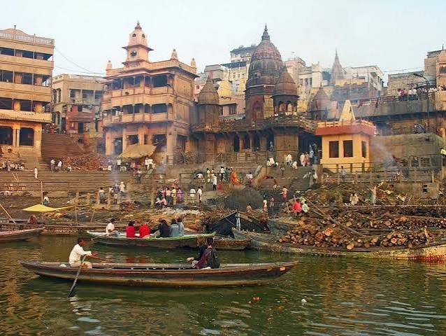 Manikarnika Ghat to Assi Ghat Boat Ride
